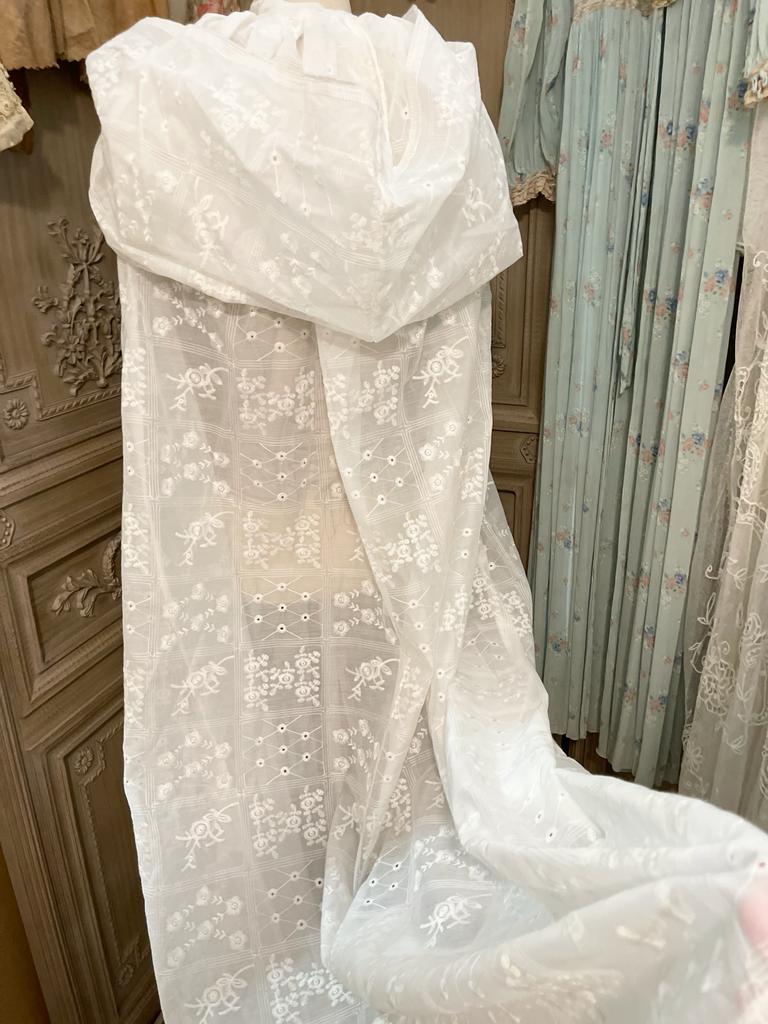 lace cape - Image 6